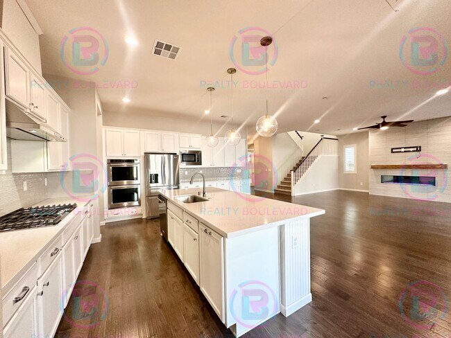 Photo - 9276 Perceval Wy