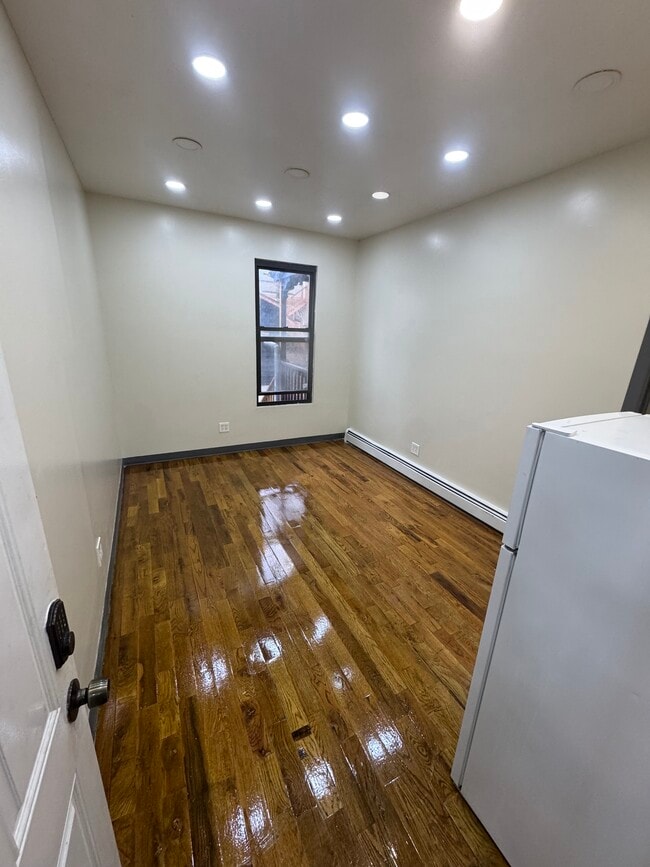 425 Park Ave