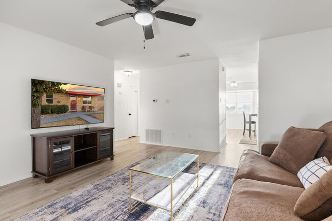 Photo - 3313 Chisholm Trail Apartamento Unidad ID1060779P