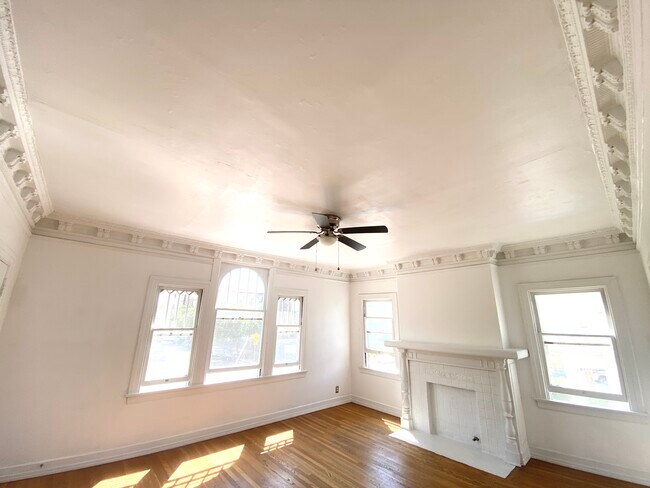 Photo - 361 S Berendo St Unit 361