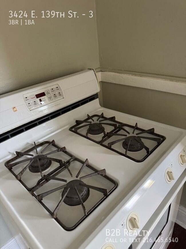 Photo - 3424 E 139th St Unit 3