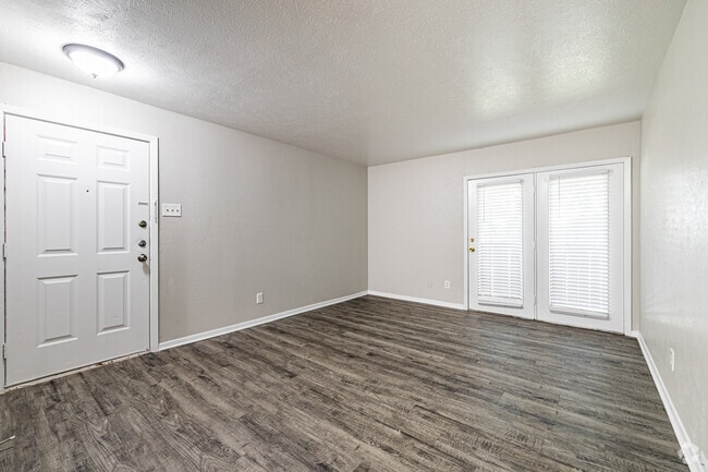 A1 - 1BR, 1BA - 717SF - Living Room