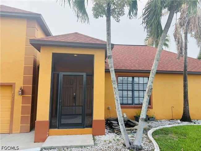 Photo - 827 SW 24th St