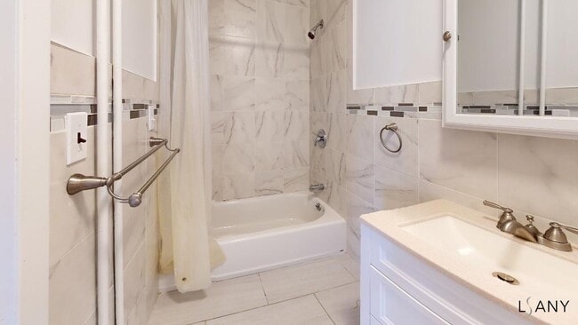 Photo - 3 BRs on 2nd floor in Private home with Balcony. AVAILABLE December 2025