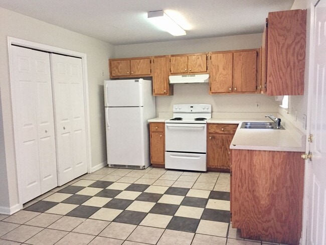 Photo - 24 Dodd Blvd SE Unit 24 Dodd Blvd. Apt. C