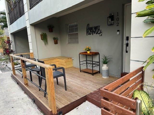 Building Photo - 2452 Taylor St