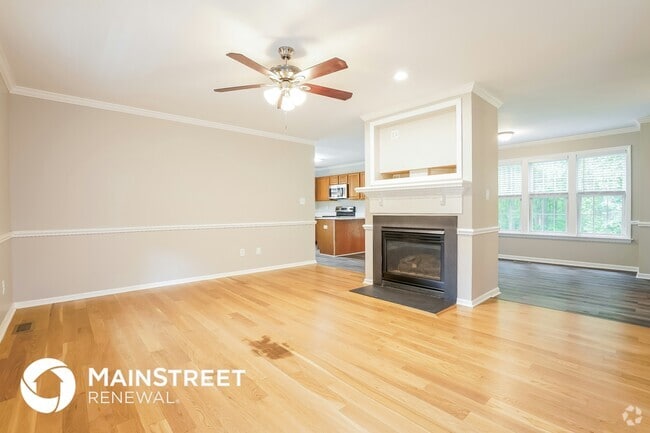 Building Photo - 740 Trebor Dr Rental