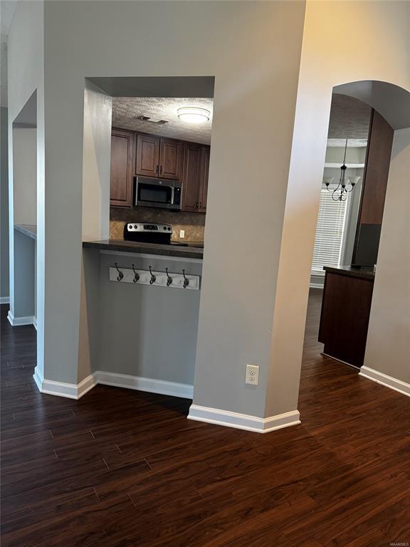 Photo - 9133 Saw Tooth Loop