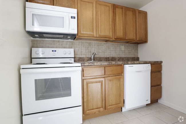 Photo - Locust Grove Apartments