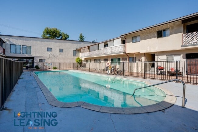 Photo - 12310 Chandler Blvd Unit 21