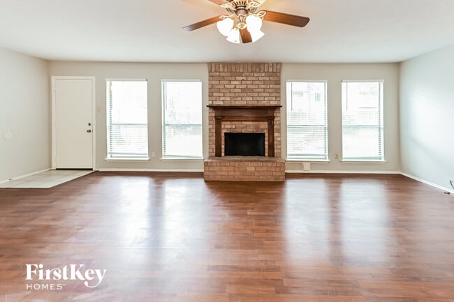 Photo - 3727 Windy Haven Dr