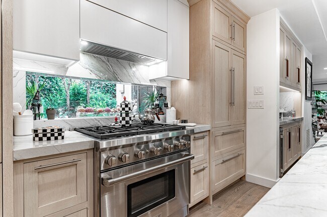 Photo - 1438 San Ysidro Dr Casa