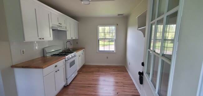 16 Reigler Rd