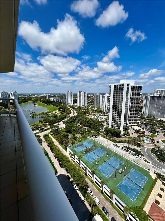 Building Photo - 20191 E Country Club Dr Unit 2504 Rental