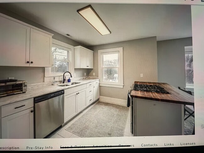 Photo - 226 Evans St