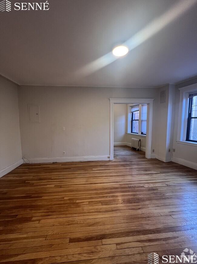 Building Photo - 1560 Massachusetts Ave Unit 3 Rental