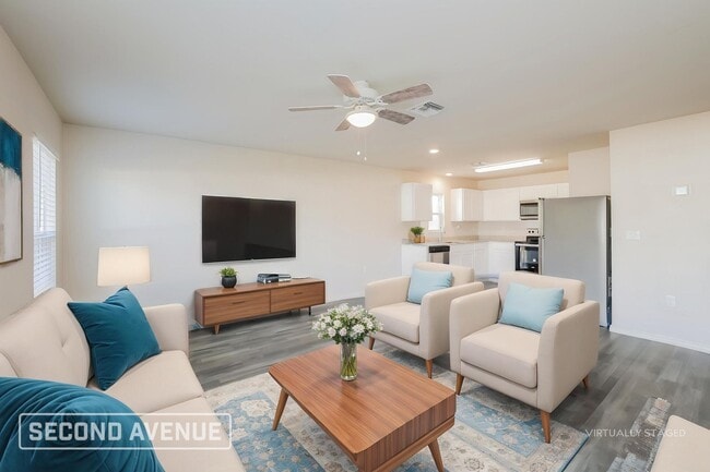 Photo - 1025 Halby Ave S