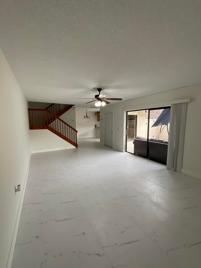 Photo - 7420 74th Way