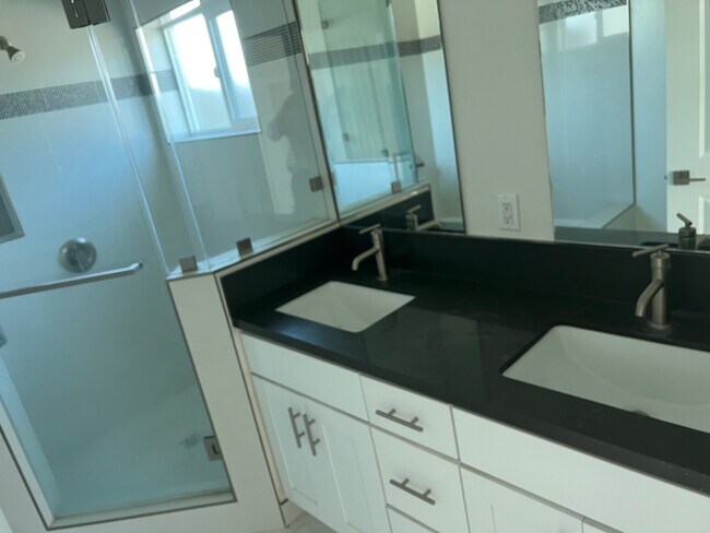 Photo - 11416 S Inglewood Ave Unit 107