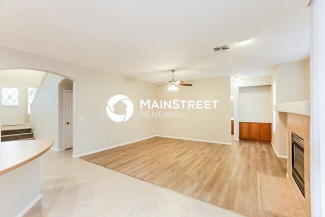Photo - 4 Bedroom Pet-Friendly Home in EL MIRAGE, AZ with Main Street Renewal