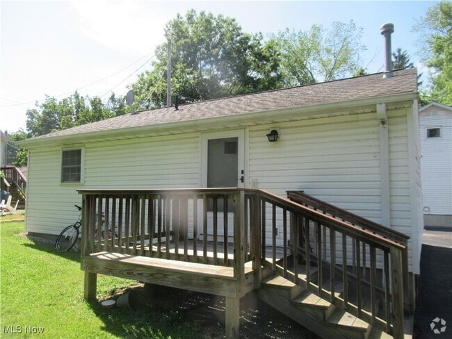 Building Photo - 11631 Ravenna Rd Rental