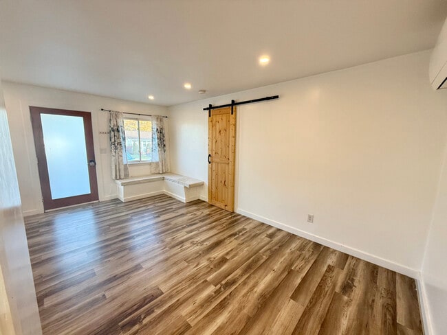 Photo - 6 A Marlyn Dr Unit A