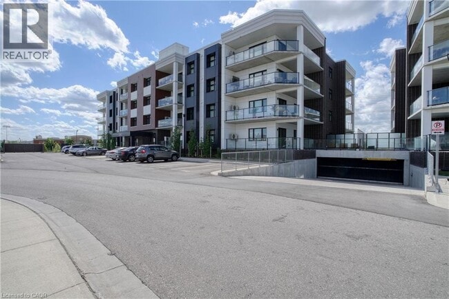 Photo - 245 Grey Silo Rd Unité 403