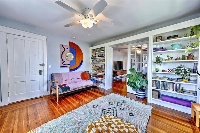 Photo - 61 Chapin Ave Unit 3