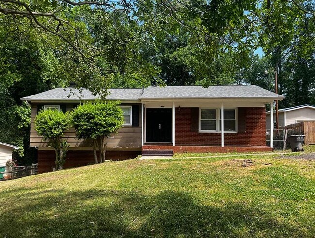 Building Photo - 430 Westham Ridge Rd