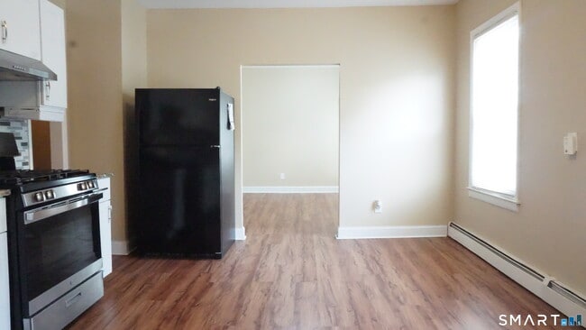 Photo - 136 Sherman St Unit 142