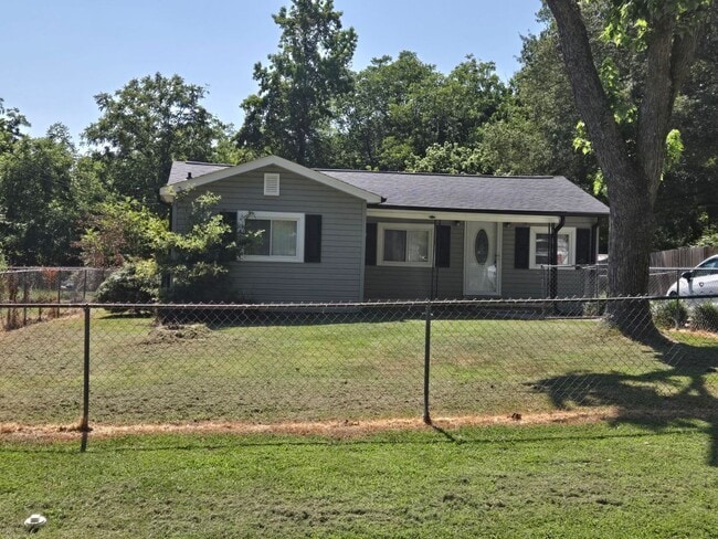 Available to Show - Available to Show Casa