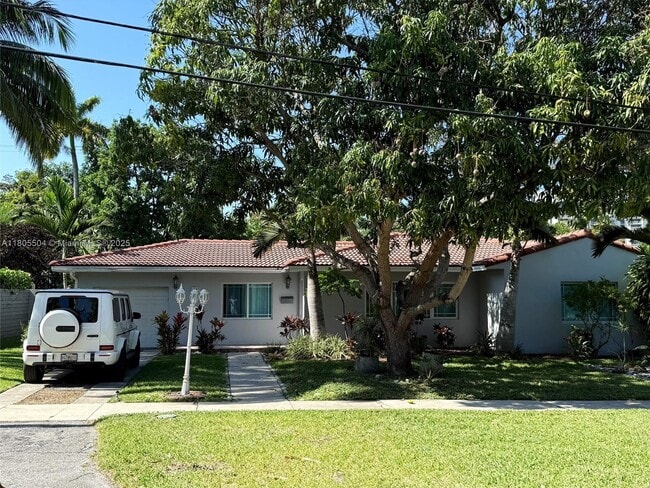 Photo - 1285 NE 103rd St House
