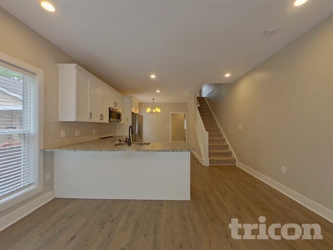 Photo - 3047 Ridge Ave
