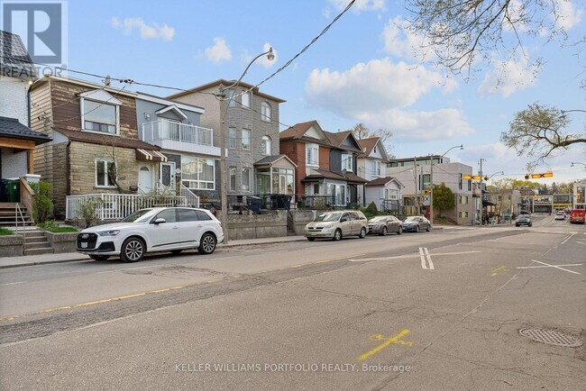 Photo - 570 Jones Ave
