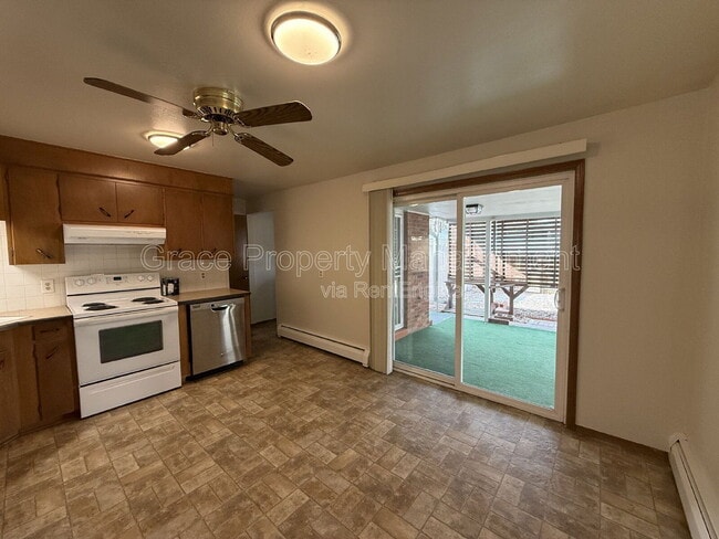 Photo - 2237 Harlan St