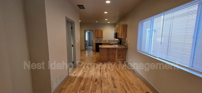 Photo - 2018 S Arcadia St