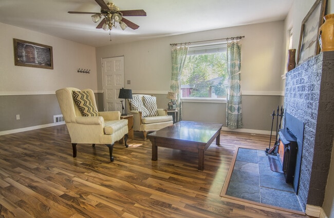 Beautiful Remodeled Home in Tranquil Bench... - Beautiful Remodeled Home in Tranquil Bench...