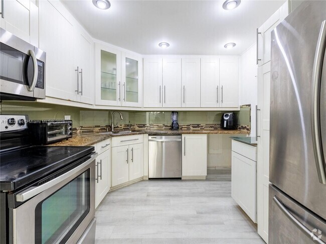 Building Photo - 6300 S Falls Cir Dr Unit 207 Rental
