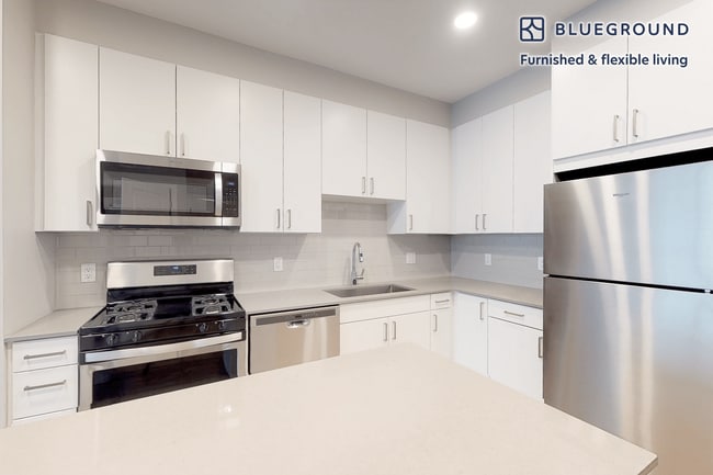 861 Broadway-SI FL2-ID6859A