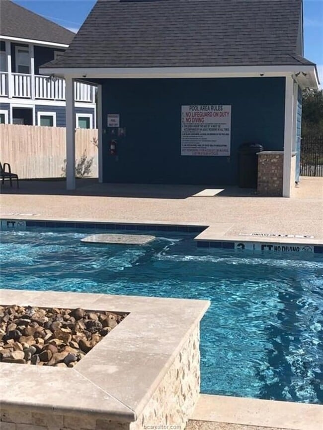 Photo - 4 bed,4 bath House available Jan 2nd 2026