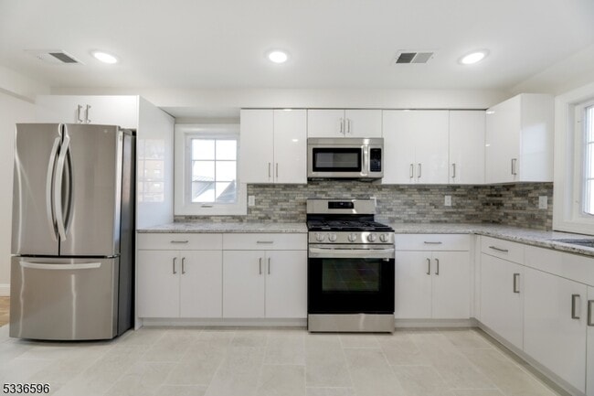 Photo - 401 Franklin St Unit 2