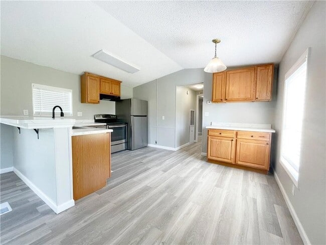 Photo - 566 Panther Dr