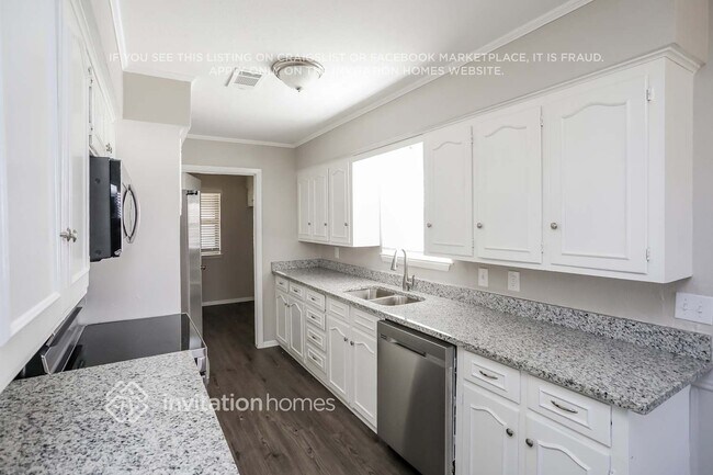 Photo - 4857 Shands Dr