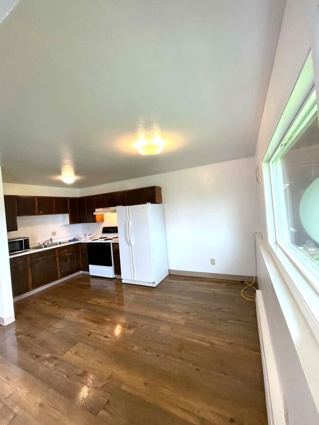 Photo - 1220 Purtov St Unit 3