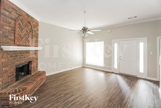 Photo - 3190 Clubview Cove N