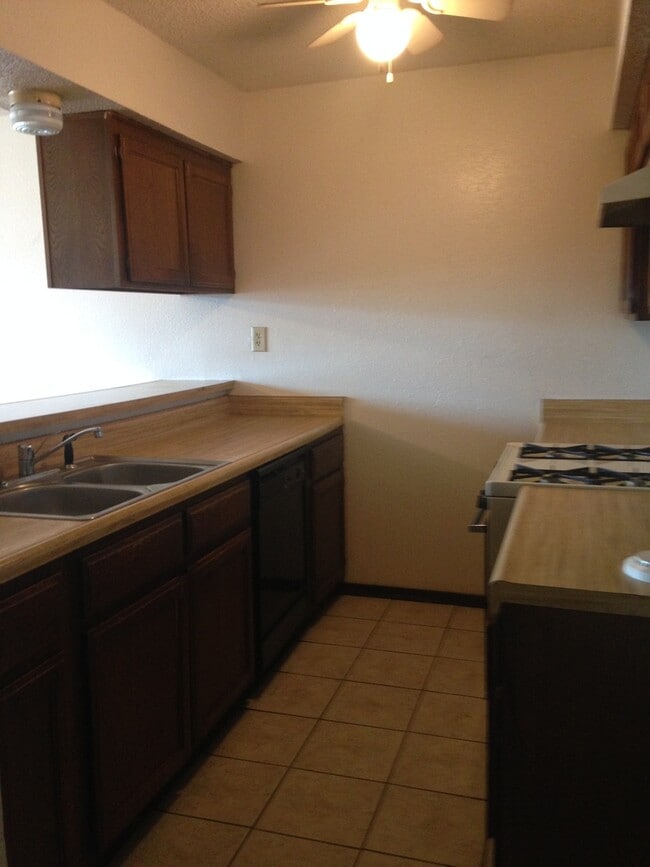 Photo - 3 bedroom Duplex in Glenpool