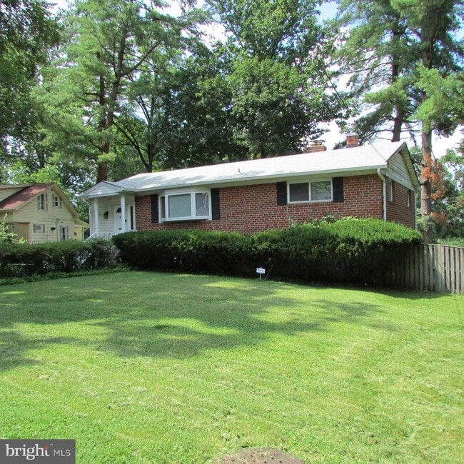 Building Photo - 2700 Sulgrave Ave Rental