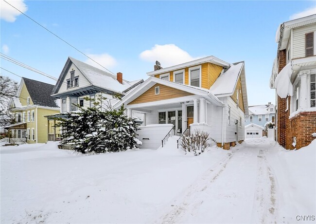 Photo - 1521 Grant Blvd