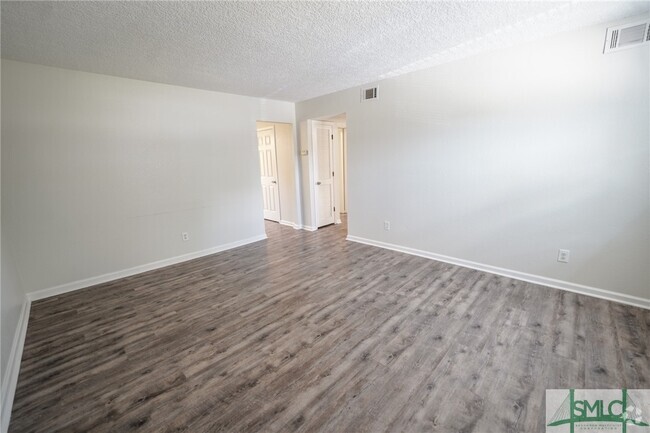 Building Photo - 96 Ivey St Rental