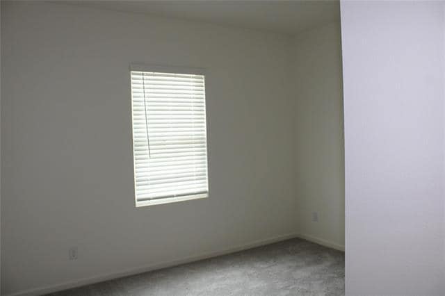 Photo - 1665 Hossler Trl